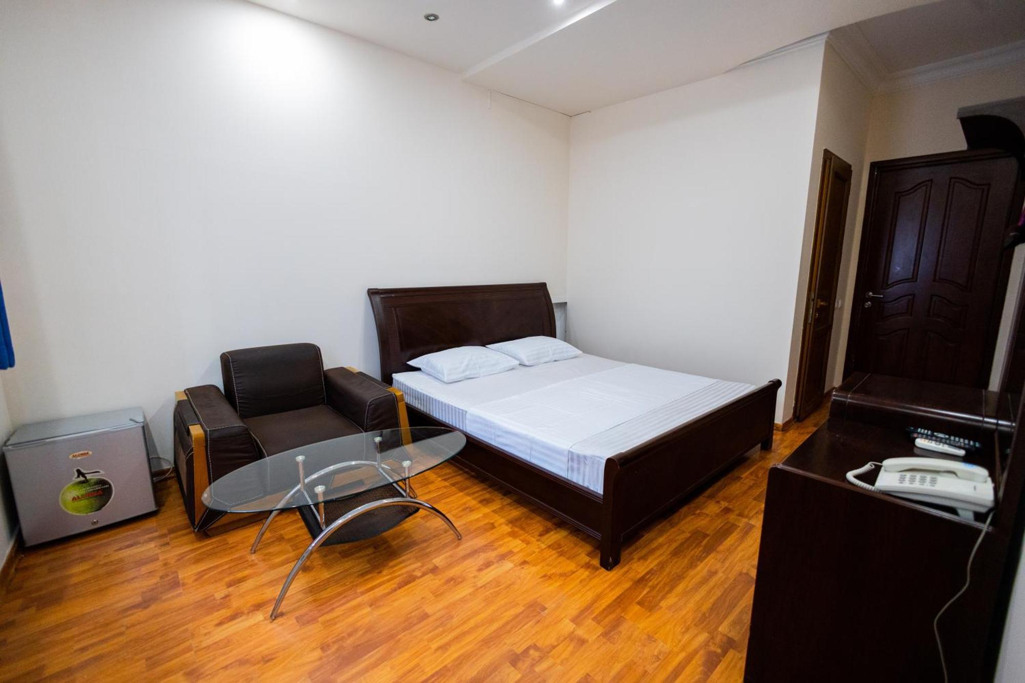 Yan Hotel Erivan Dış mekan fotoğraf