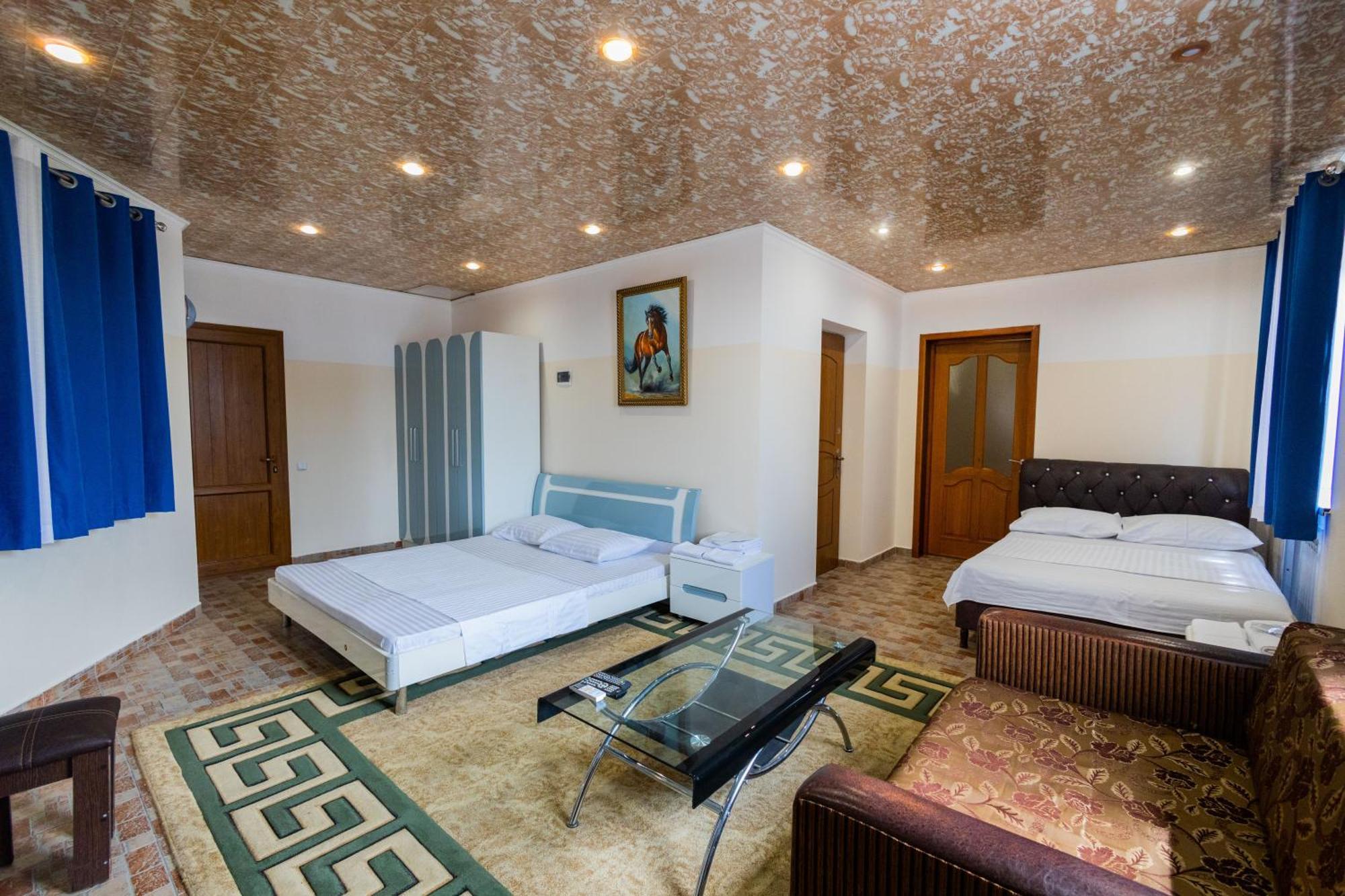 Yan Hotel Erivan Dış mekan fotoğraf