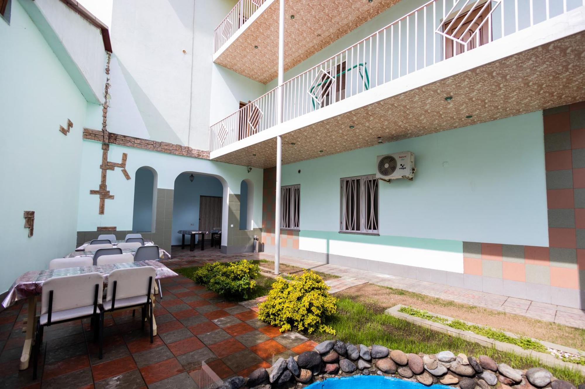 Yan Hotel Erivan Dış mekan fotoğraf