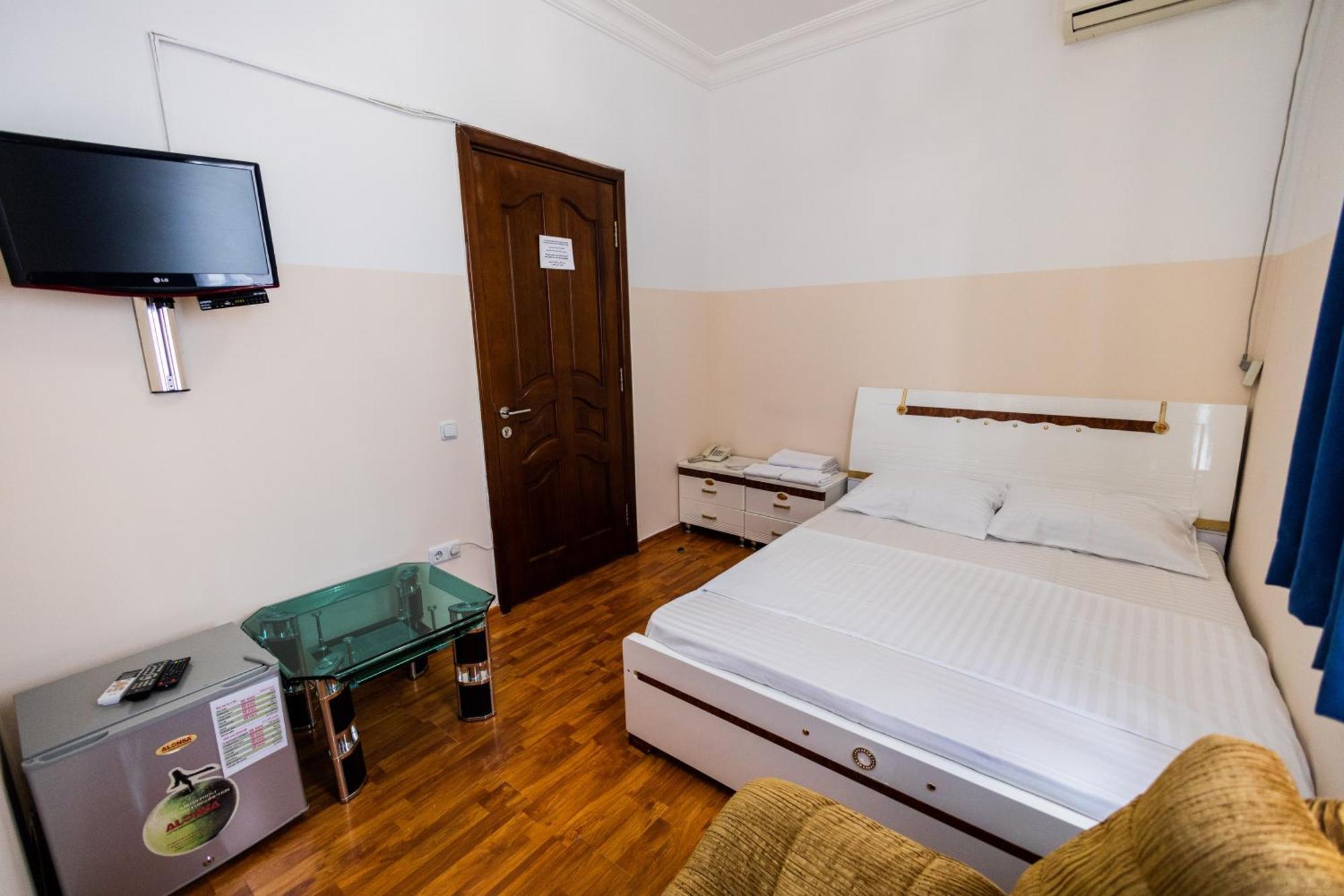 Yan Hotel Erivan Dış mekan fotoğraf